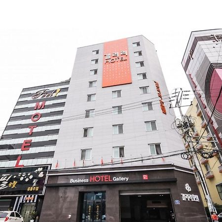 Gwangju Metropolitan City Gallery Hotel מראה חיצוני תמונה