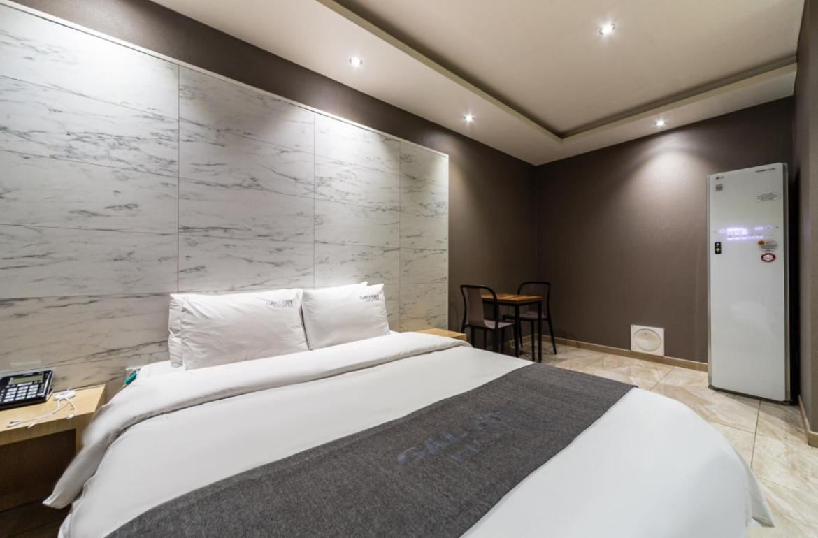 Gwangju Metropolitan City Gallery Hotel מראה חיצוני תמונה