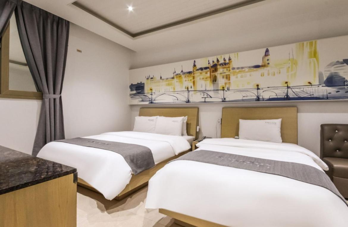 Gwangju Metropolitan City Gallery Hotel מראה חיצוני תמונה