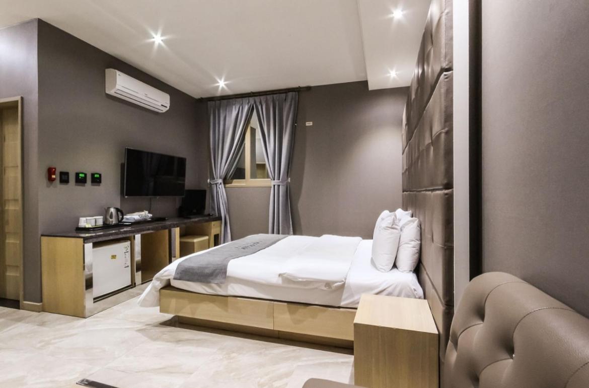 Gwangju Metropolitan City Gallery Hotel מראה חיצוני תמונה