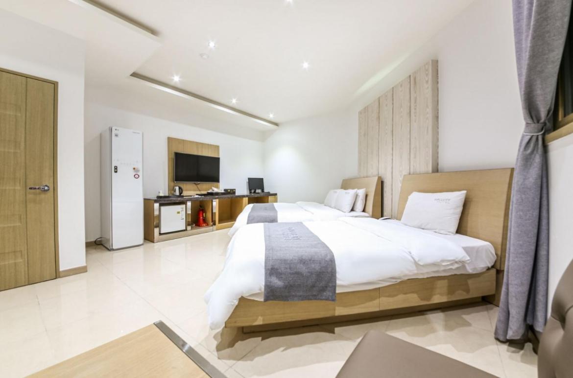 Gwangju Metropolitan City Gallery Hotel מראה חיצוני תמונה