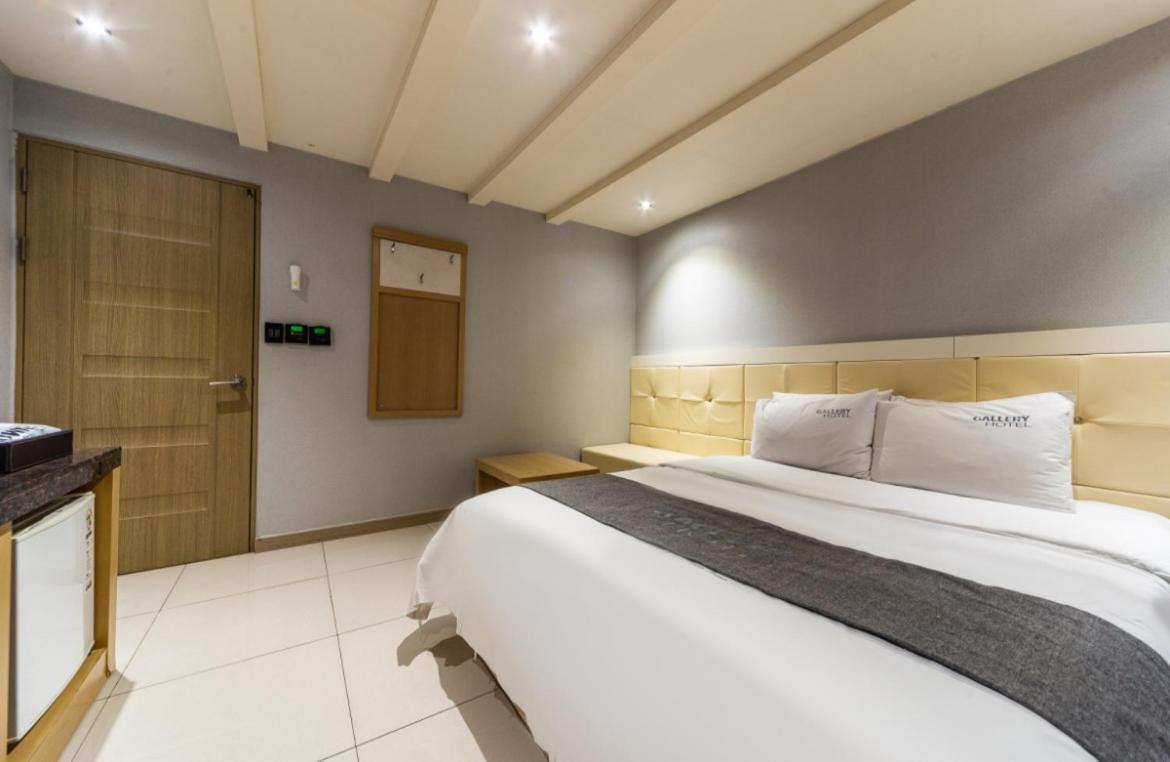 Gwangju Metropolitan City Gallery Hotel מראה חיצוני תמונה